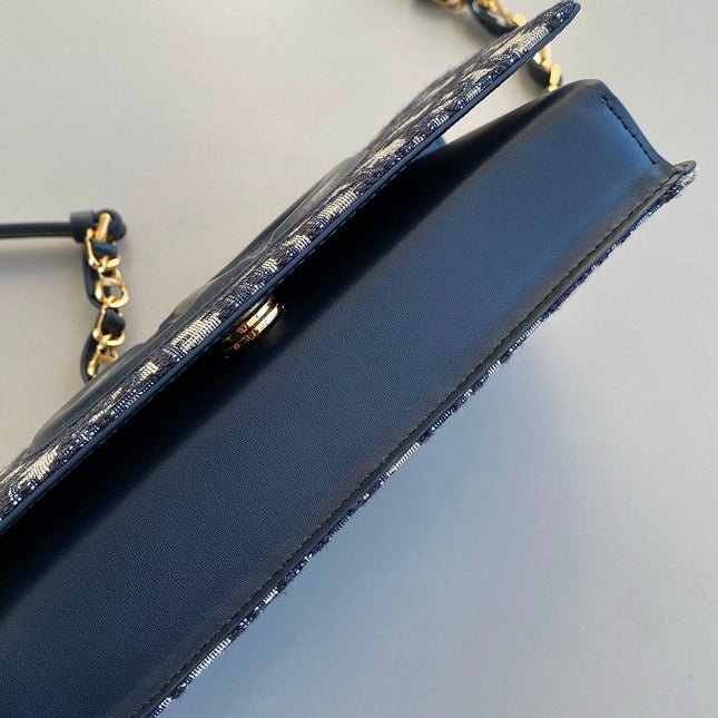 SIGNATURE CHAIN BAG 21 IN BLUE OBLIQUE JACQUARD