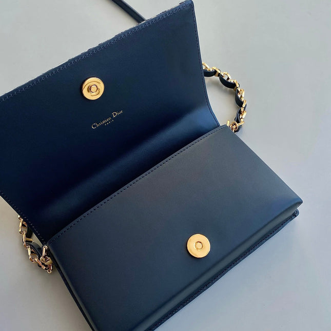 SIGNATURE CHAIN BAG 21 IN BLUE OBLIQUE JACQUARD