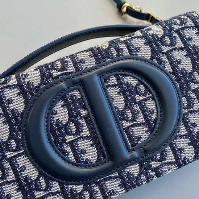 SIGNATURE CHAIN BAG 21 IN BLUE OBLIQUE JACQUARD