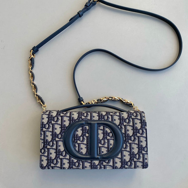 SIGNATURE CHAIN BAG 21 IN BLUE OBLIQUE JACQUARD