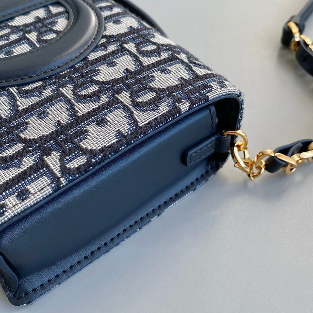 SIGNATURE CHAIN BAG 21 IN BLUE OBLIQUE JACQUARD