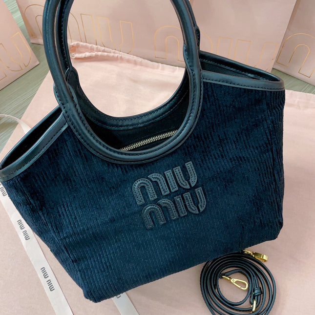 IVY HANDBAG 22 IN BLACK CANVAS