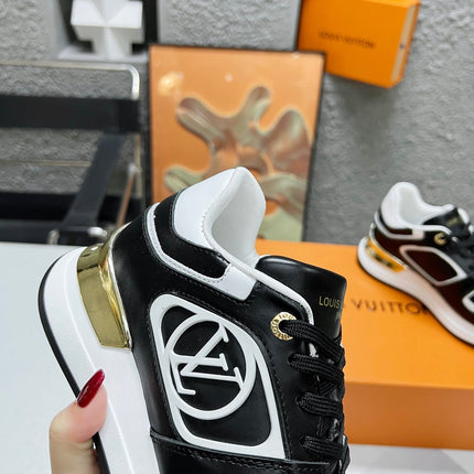 LV WOMEN SNEAKER IN BLACK CALFSKIN