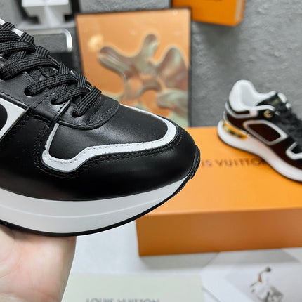 LV WOMEN SNEAKER IN BLACK CALFSKIN