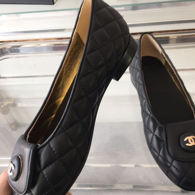 ballet flat black quilted gold cc lock