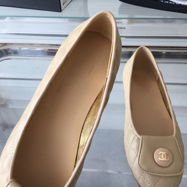 ballet flat quilted beige gold cc lock