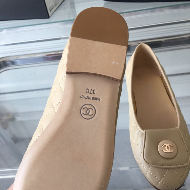 ballet flat quilted beige gold cc lock