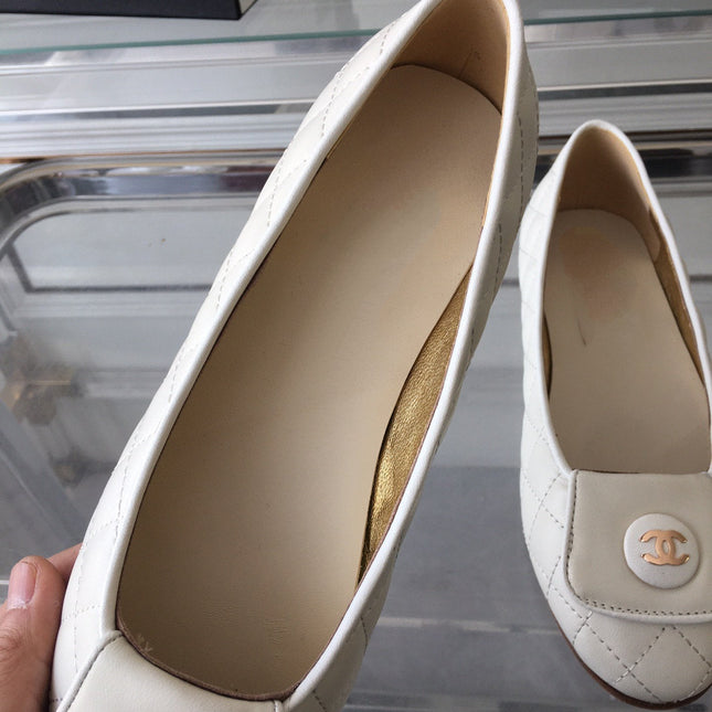 ballet flat quilted white gold cc lock