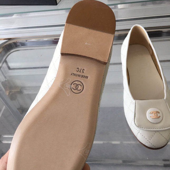 ballet flat quilted white gold cc lock