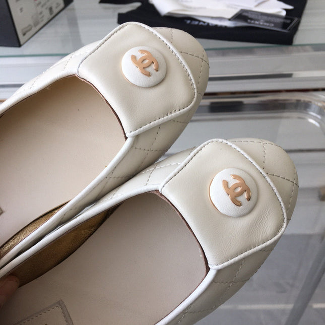 ballet flat quilted white gold cc lock