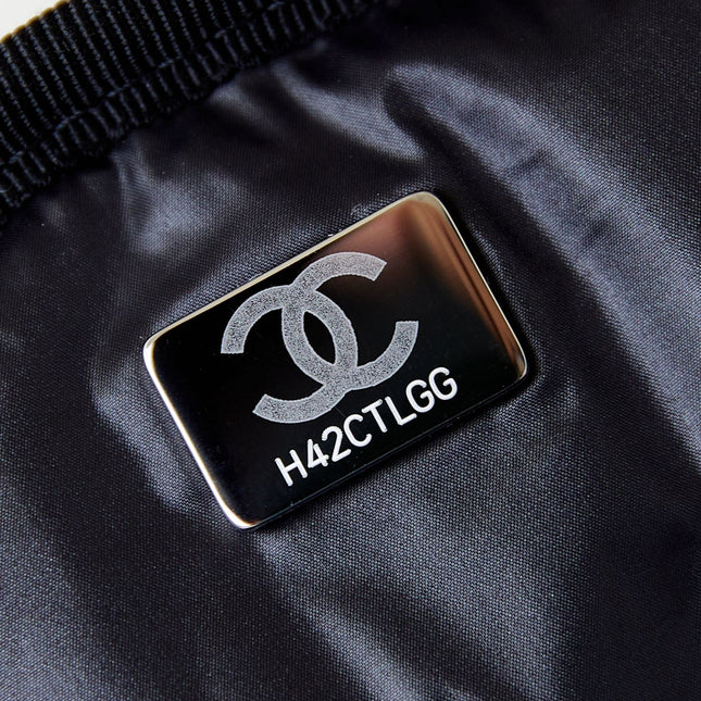 BACKPACK 22 IN BLACK FABRIC SILVER HARDWARE