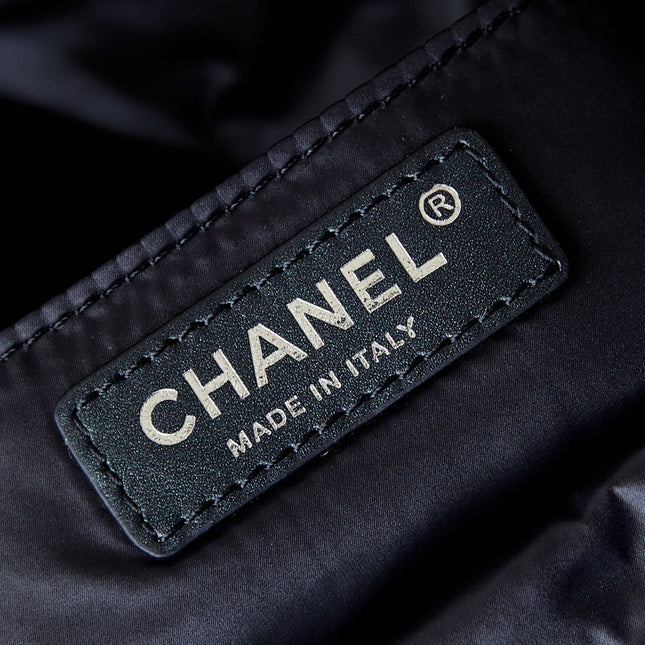 BACKPACK 22 IN BLACK FABRIC SILVER HARDWARE