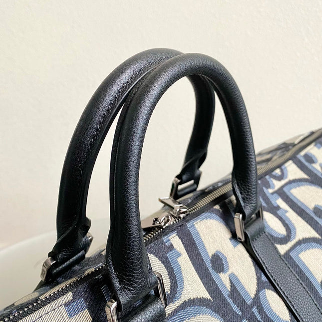 WEEKENDER 40 IN BEIGE AND BLACK MAXI OBLIQUE JACQUARD