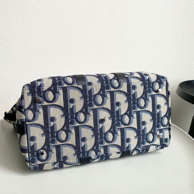 WEEKENDER 40 IN BEIGE AND BLACK MAXI OBLIQUE JACQUARD