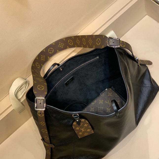 CARRYALL DARK 39 IN BLACK LAMBSKIN BROWN MONOGRAM TAG