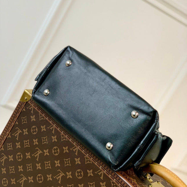 CARRYALL CARGO VIBE PM 33.5 IN BLACK LAMBSKIN BROWN MONOGRAM TAG