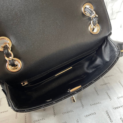 CC MINI 19 FLAP BAG IN GLOSSY BLACK METALLIC CALFSKIN