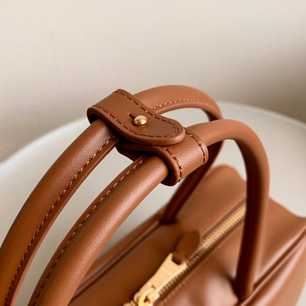 BEAU BAG 34 IN CARAMEL BROWN LEATHER