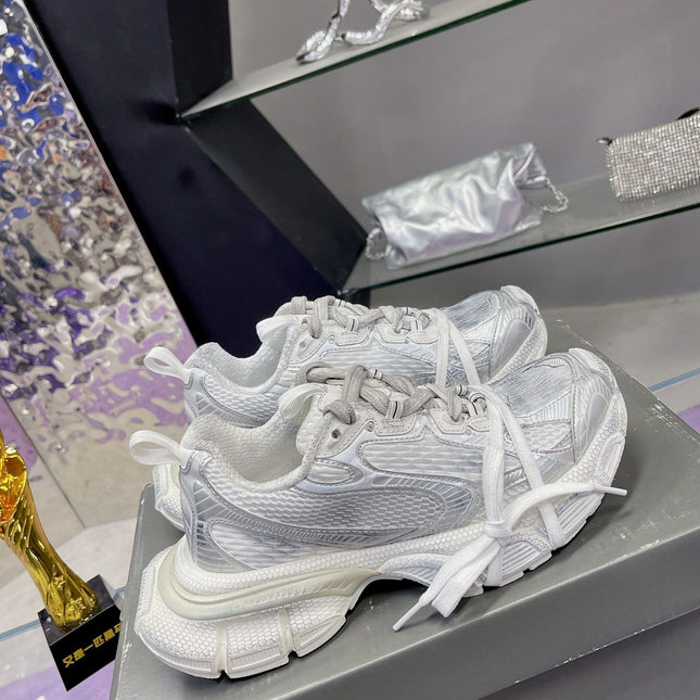 3XL SNEAKER IN SILVER MIX WHITE MESH AND POLYURETHANE