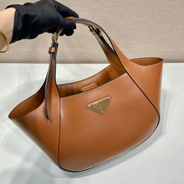 TOTE BAG 28 IN CINNAMON BROWN SHEEPSKIN GOLD LOGO