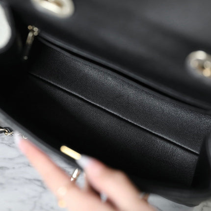 CHANEL 25S FLAP BAG 21 CM IN BLACK LAMBSKIN WITH GOLD HARDWARE