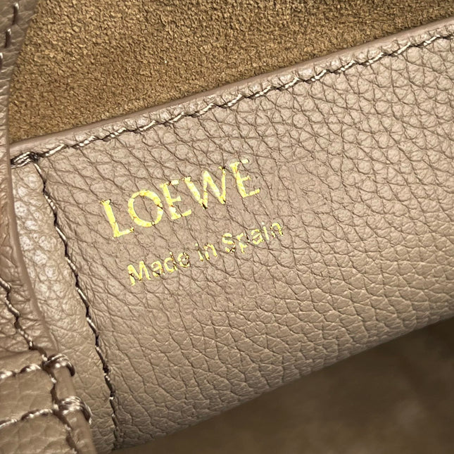 LOE MINI 19 PEBBLE BUCKET IN CAMEL BROWN MELLOW CALFSKIN