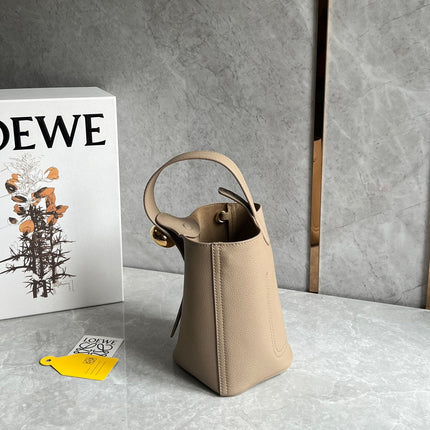 LOE MINI 19 PEBBLE BUCKET IN CAMEL BROWN MELLOW CALFSKIN