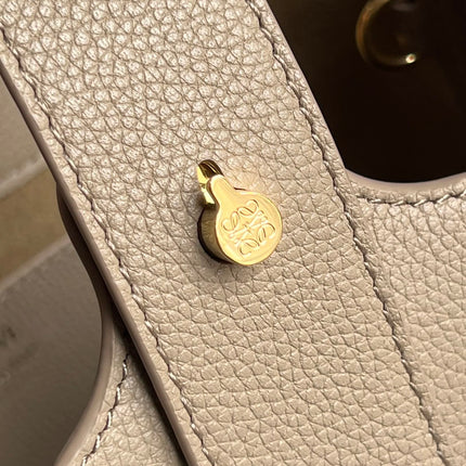 LOE MINI 19 PEBBLE BUCKET IN CAMEL BROWN MELLOW CALFSKIN