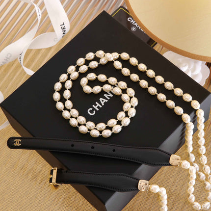 CC PEARL CHAIN BELT WITH GOLD HARDWARE AND BLACK CALFSKIN