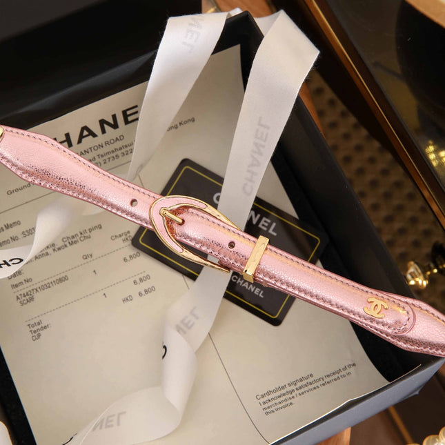 CC PEARL CHAIN BELT WITH GOLD HARDWARE AND LIGHT PINK CALFSKIN