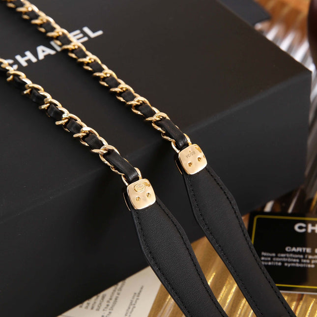 CC CHAIN BELT WITH GOLD HARDWARE AN BLACK CALFSKIN