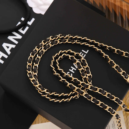 CC CHAIN BELT WITH GOLD HARDWARE AN BLACK CALFSKIN