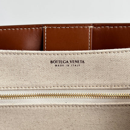 MEDIUM ANDIAMO 32 IN WHITE BROWN CALFSKIN AND CANVAS