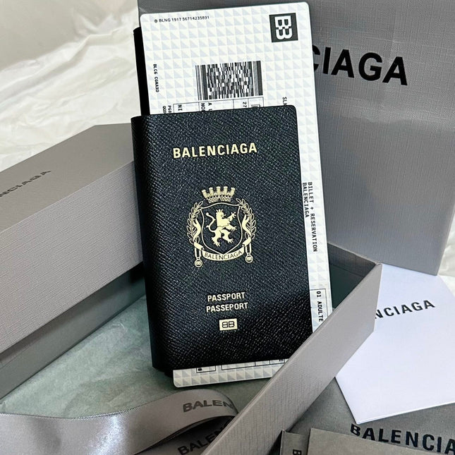 PASSPORT HOLDER 21 IN BLACK CALFSKIN