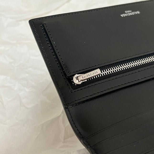 PASSPORT HOLDER 21 IN BLACK CALFSKIN