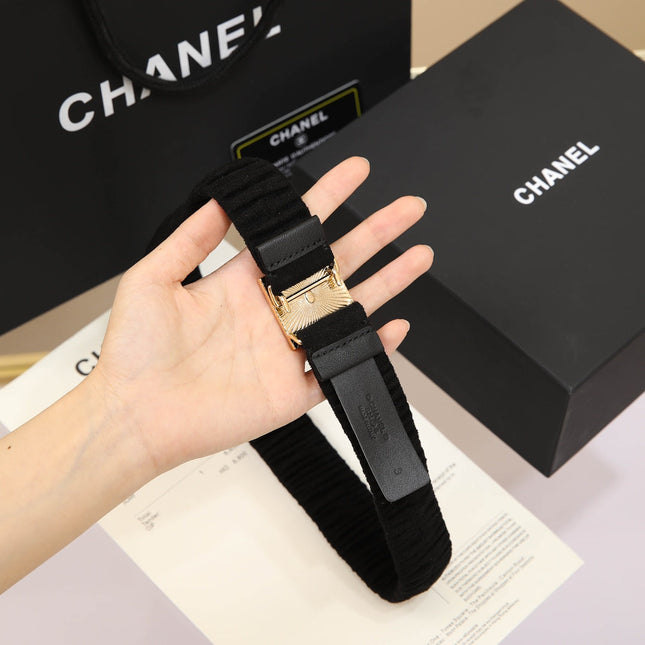 CC 30 MM SQUARE BUCKLE BELT IN BLACK SUEDE WITH GOLD MIX BLACK HARDWARE