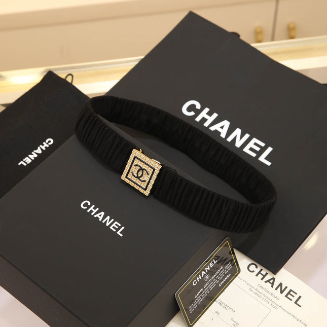 CC 30 MM SQUARE BUCKLE BELT IN BLACK SUEDE WITH GOLD MIX BLACK HARDWARE