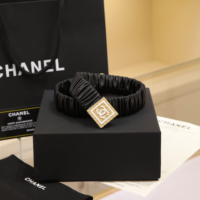 CC 30 MM SQUARE BUCKLE BELT IN BLACK CALFSKIN WITH GOLD HARDWARE