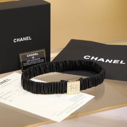 CC 30 MM SQUARE BUCKLE BELT IN BLACK CALFSKIN WITH GOLD HARDWARE