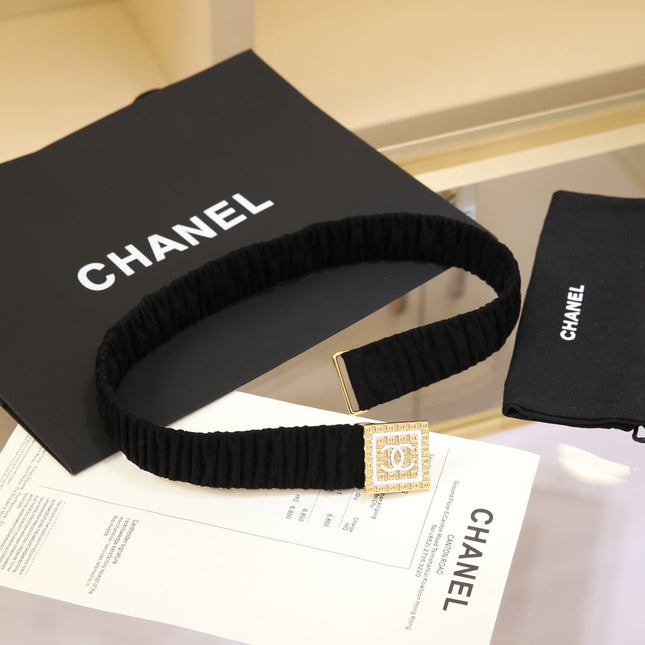 CC 30 MM SQUARE BUCKLE BELT IN BLACK SUEDE WITH GOLD HARDWARE