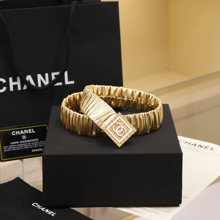 CC 30 MM SQUARE BUCKLE BELT IN GOLD CALFSKIN WITH GOLD HARDWARE