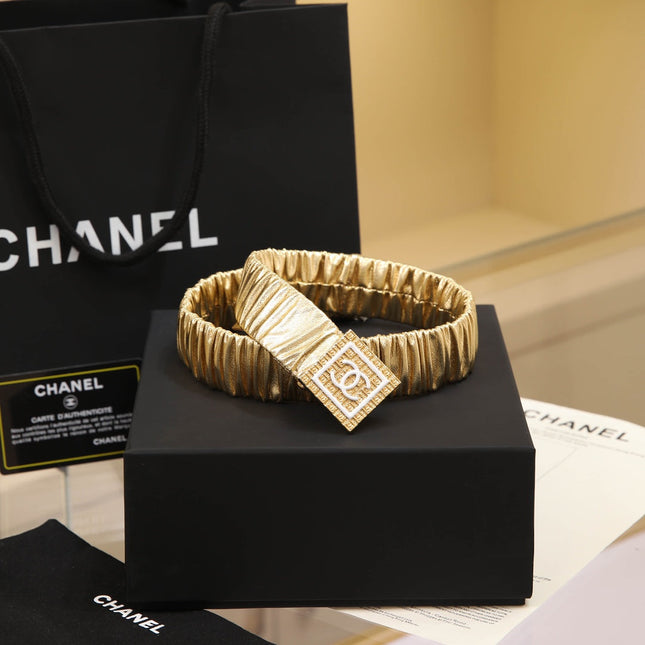 CC 30 MM SQUARE BUCKLE BELT IN GOLD CALFSKIN WITH GOLD HARDWARE