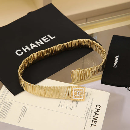 CC 30 MM SQUARE BUCKLE BELT IN GOLD CALFSKIN WITH GOLD HARDWARE