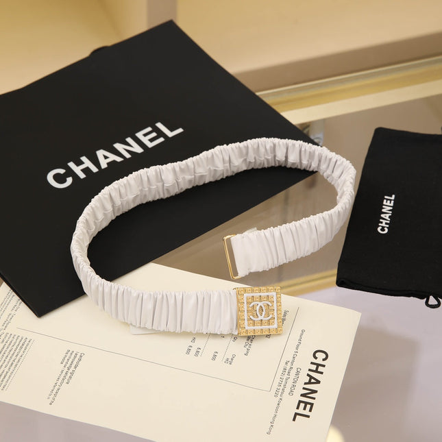 CC 30 MM SQUARE BUCKLE BELT IN WHITE CALFSKIN WITH GOLD MIX WHITE HARDWARE