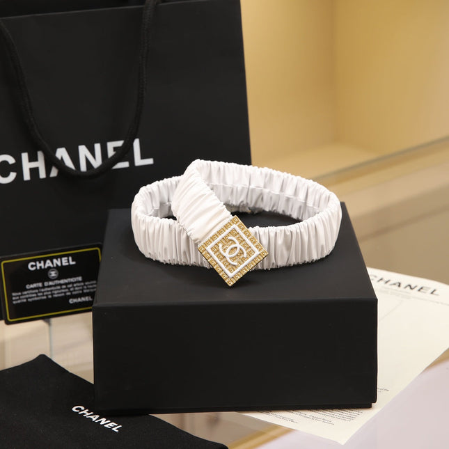 CC 30 MM SQUARE BUCKLE BELT IN WHITE CALFSKIN WITH GOLD MIX WHITE HARDWARE
