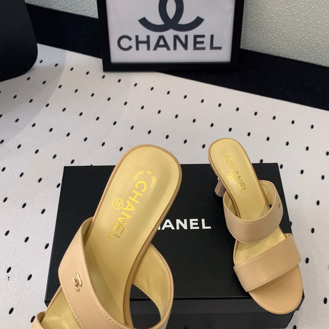 MULES cream LAMBSKIN