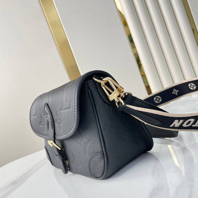 DIANE 23 IN BLACK MONOGRAM EMPREINTE LEATHER