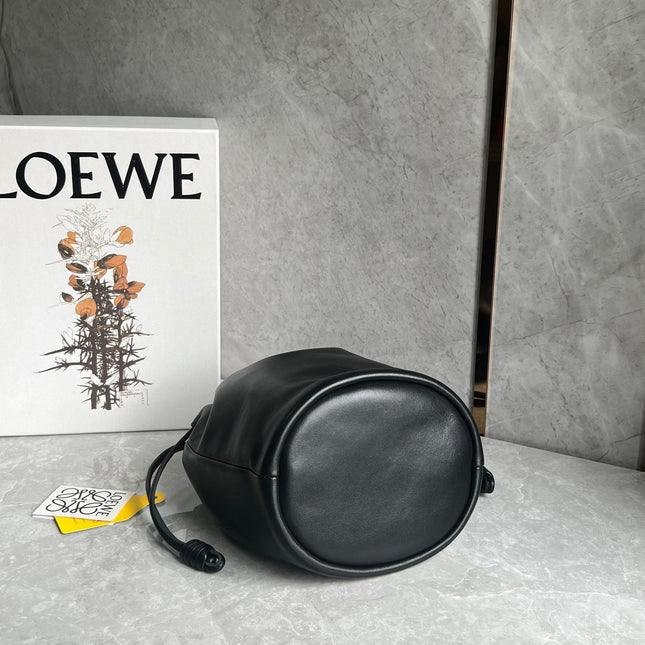 LOE 32 FLAMENCO PURSE BUCKET IN BLACK MELLOW NAPPA LAMBSKIN
