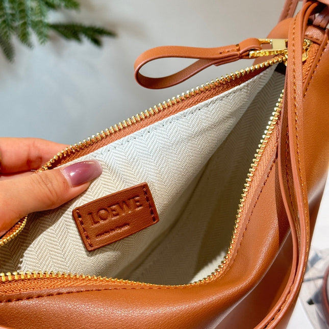 LOE LUNA HOBO 27 BAG IN WARM DESSERT CALFSKIN