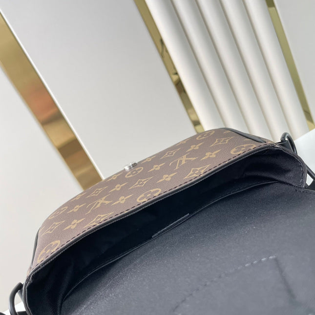 MONTSOURIS MESSENGER PM 20 IN BROWN MONOGRAM CANVAS